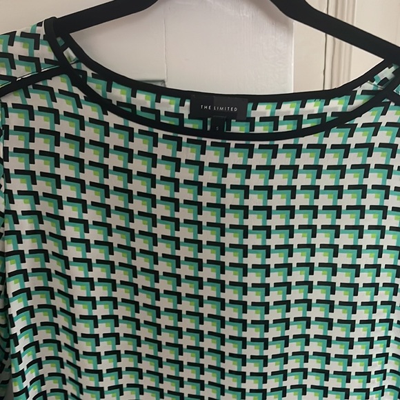THE LIMITED geometric, Blouse / Top with button up 3/4 length sleeve, pre-owned - Picture 2 of 3